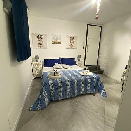 Al Centro Di Tutto Apartman Palermo Kültér fotó