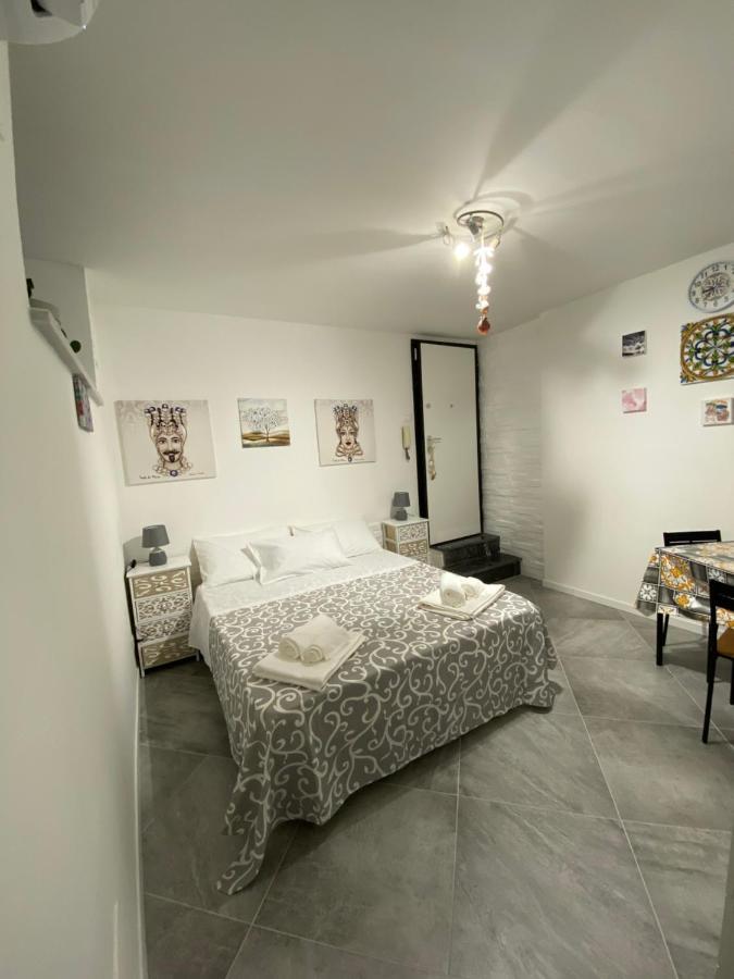 Al Centro Di Tutto Apartman Palermo Kültér fotó